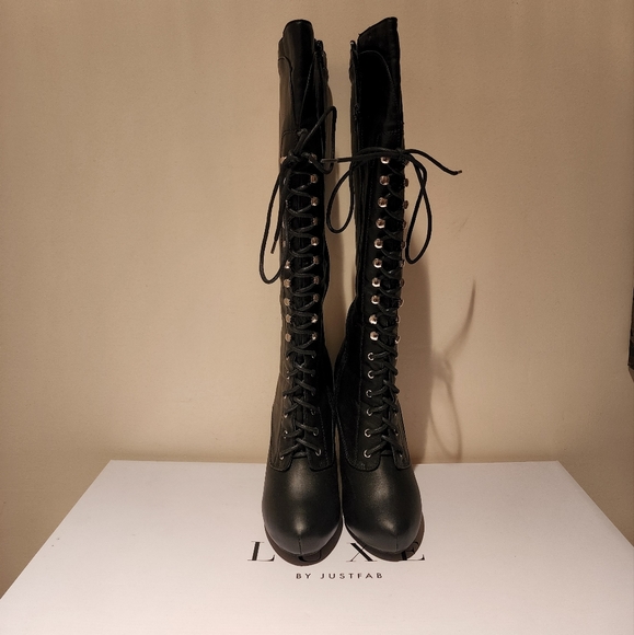 JustFab Korinna Boots - Picture 3 of 9